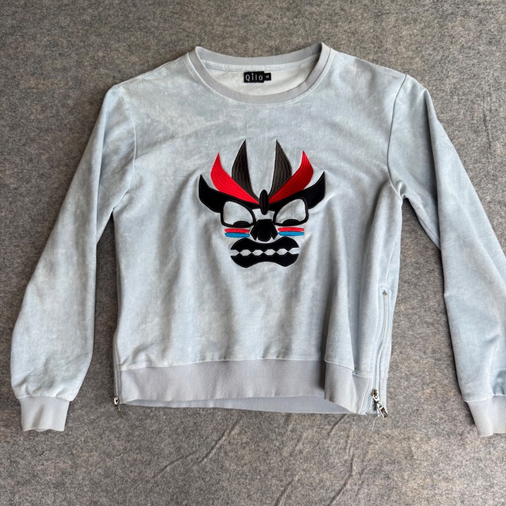 Qilo Sweatshirt Mens Small Micro Suede Graphic Mask Light Blue Side Zips